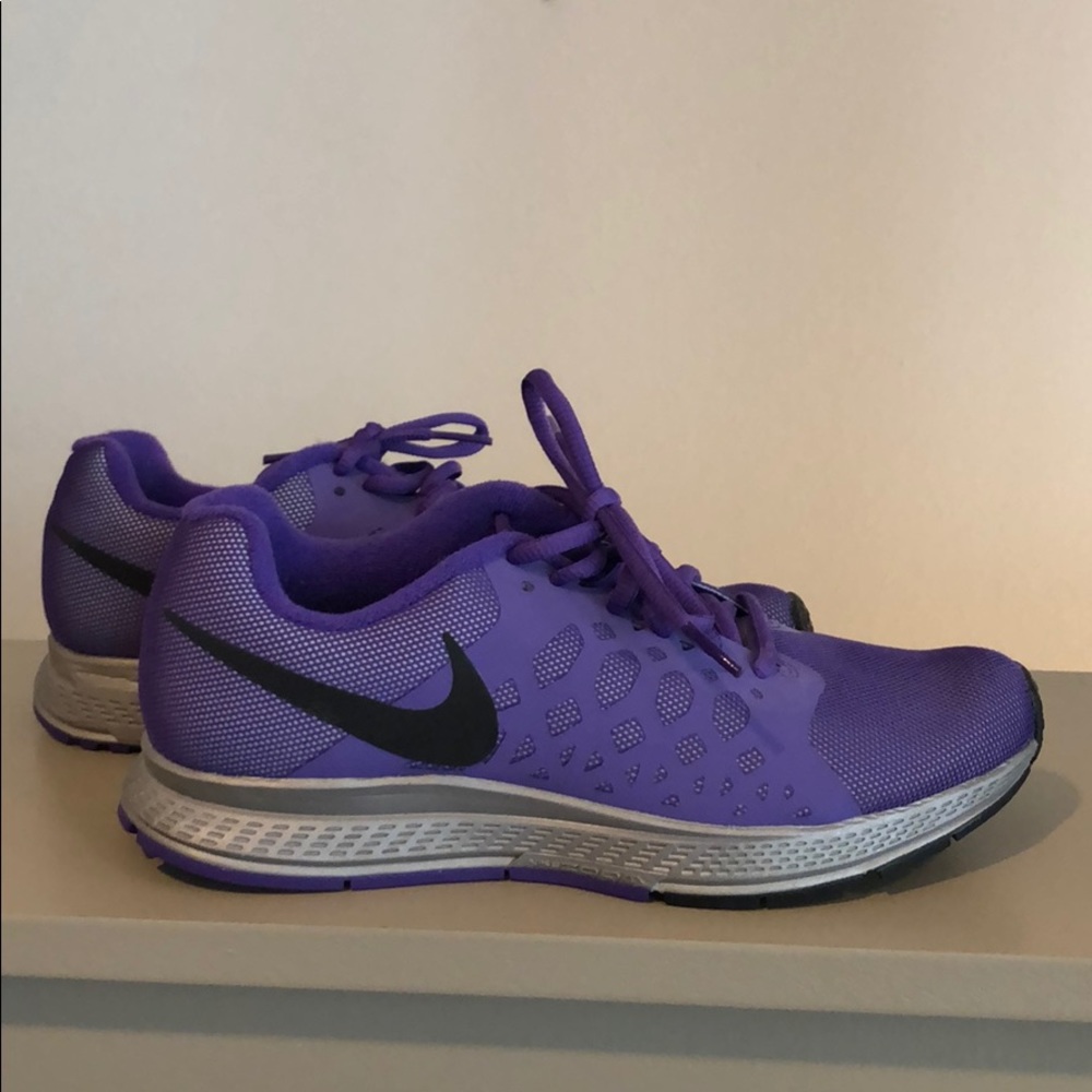NIKE Zoom Pegasus Women’s Running Shoe